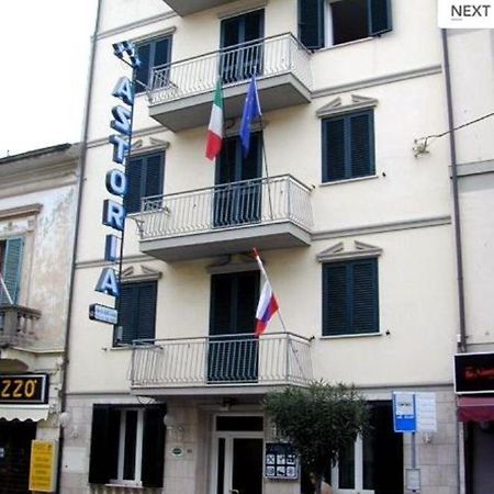 Hotel Astoria Viareggio Exteriör bild