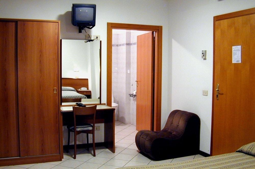Hotel Astoria Viareggio Exteriör bild