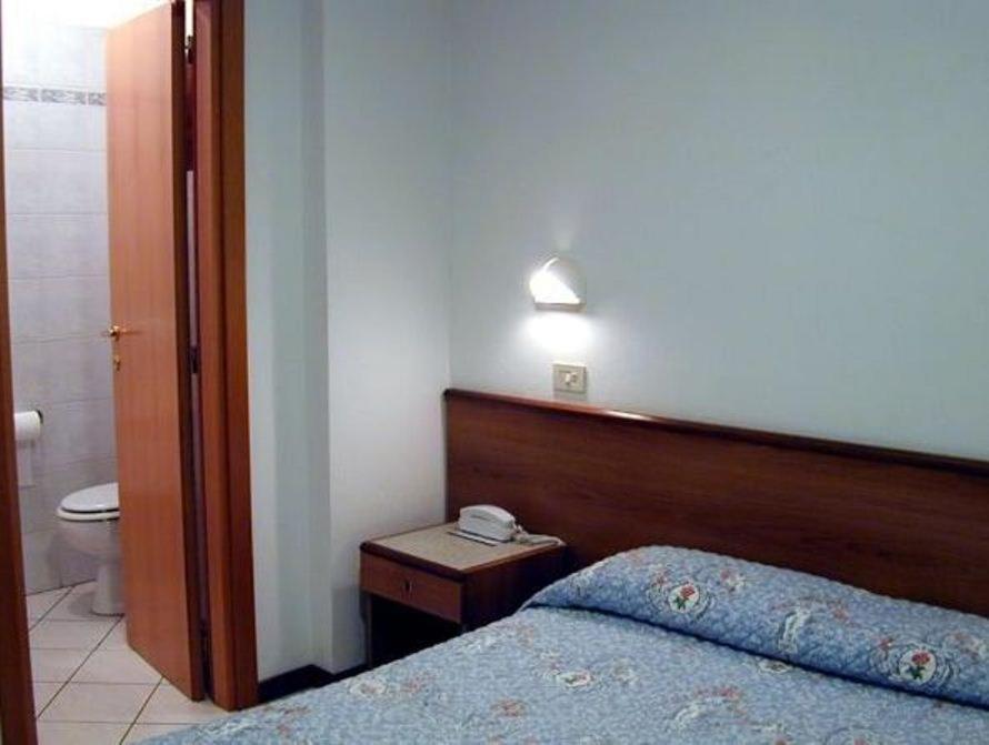 Hotel Astoria Viareggio Exteriör bild
